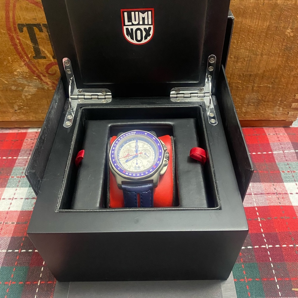 Luminox F-22 Raptor 9273 Series.